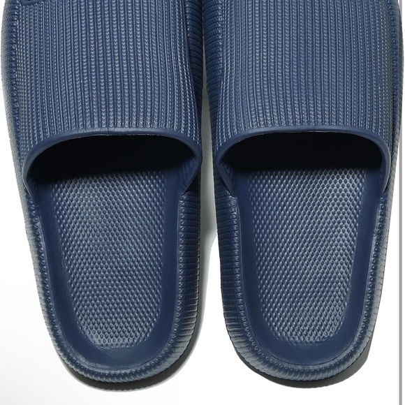 Cloud Slides - Picture 2 of 5